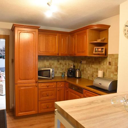 شقة 80 M2 Haushaelfte, 3 Zimmer, Parkplaetze, Bis 6 Pers وانغل المظهر الخارجي الصورة