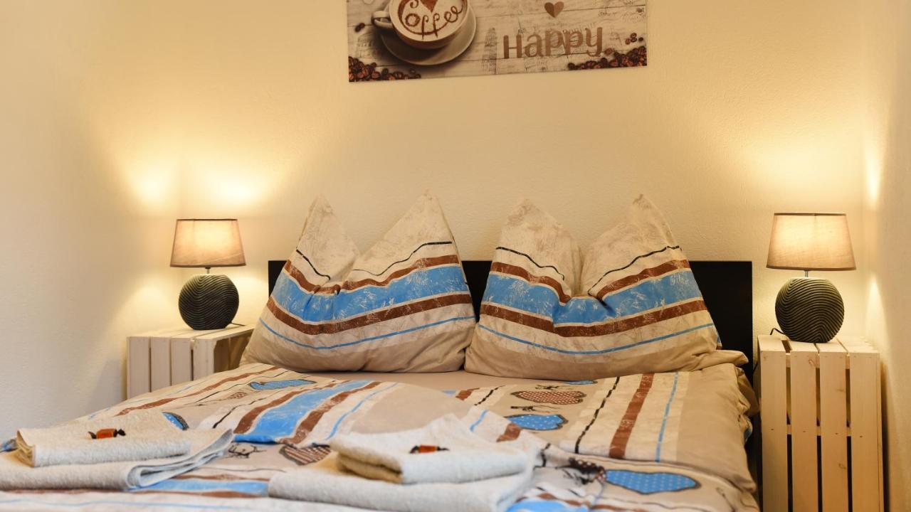 شقة 80 M2 Haushaelfte, 3 Zimmer, Parkplaetze, Bis 6 Pers وانغل المظهر الخارجي الصورة