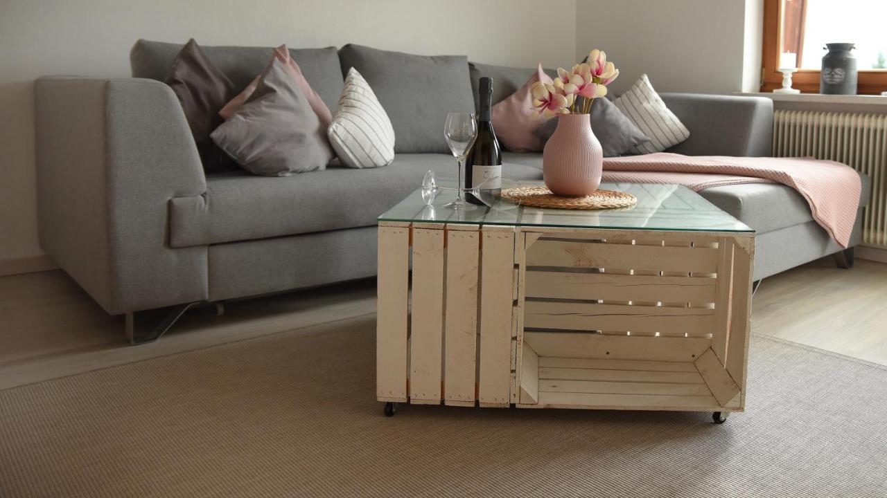 شقة 80 M2 Haushaelfte, 3 Zimmer, Parkplaetze, Bis 6 Pers وانغل المظهر الخارجي الصورة