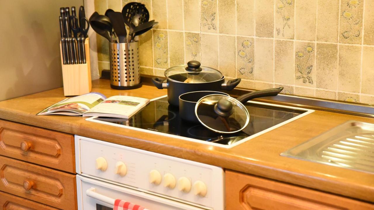 شقة 80 M2 Haushaelfte, 3 Zimmer, Parkplaetze, Bis 6 Pers وانغل المظهر الخارجي الصورة